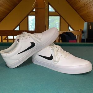 Nike SB Charge Sneakers